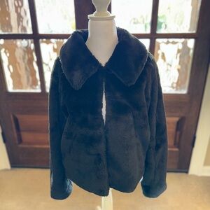 Vintage Express Black Faux Fur Crop Coat Womans M Whimsigoth Elegant Warm